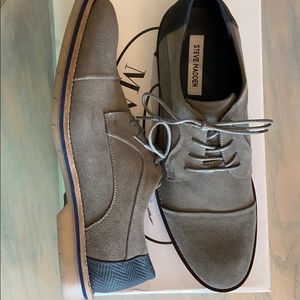Steve Madden grey suede dress shoes